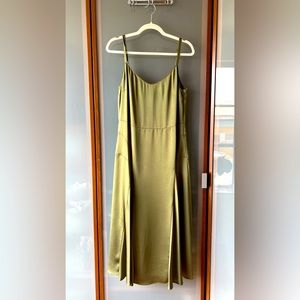 Vince Midi Dress in Hunter Green Size 8